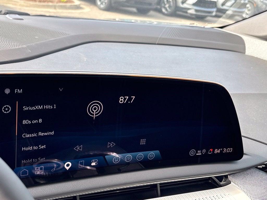 2027 Cadillac OPTIQ Premium Luxury
