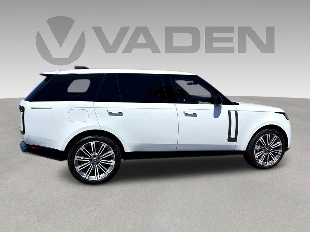 2025 Land Rover Range Rover SE