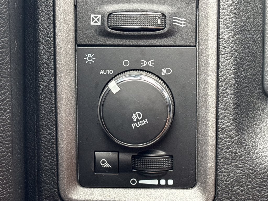 2016 RAM 1500 Base