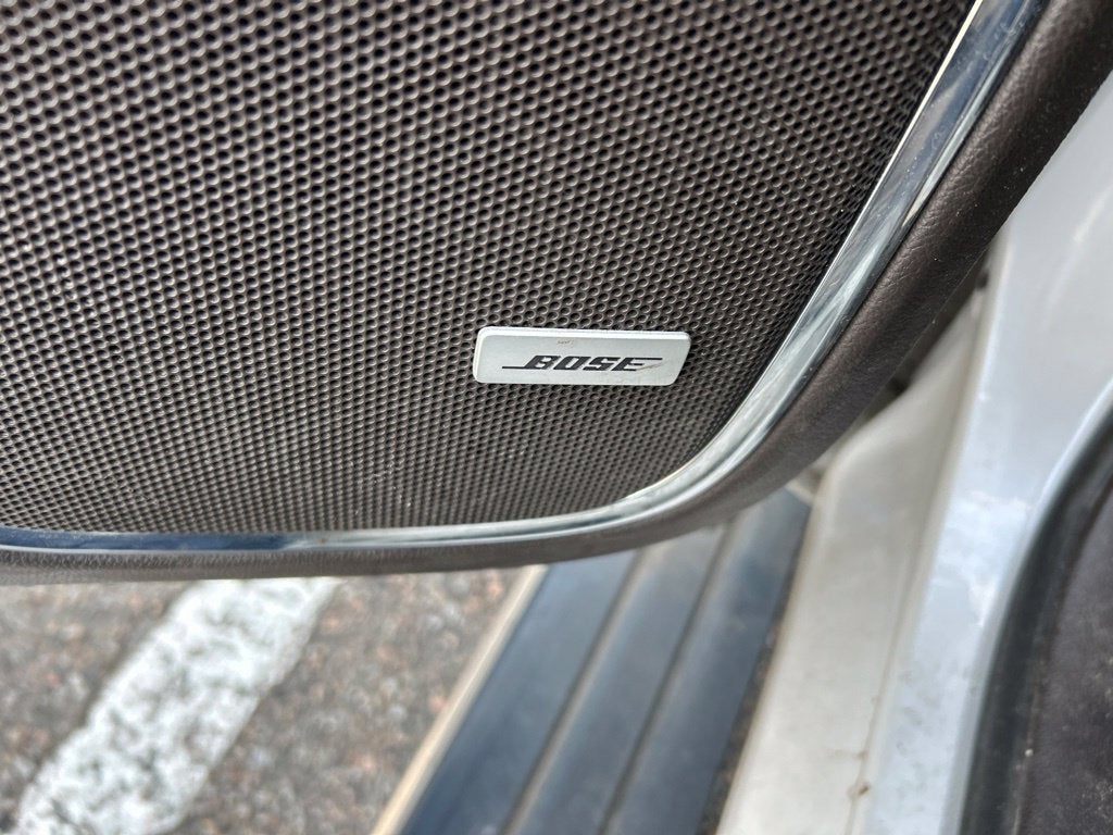2016 GMC Yukon Base
