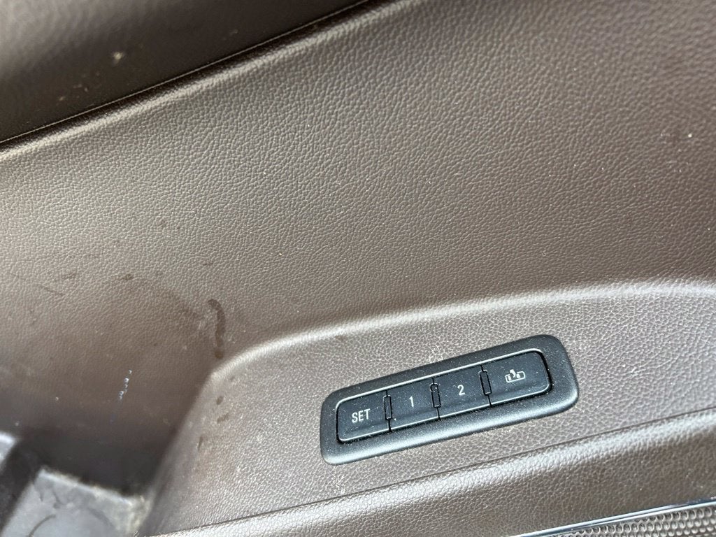 2016 GMC Yukon Base
