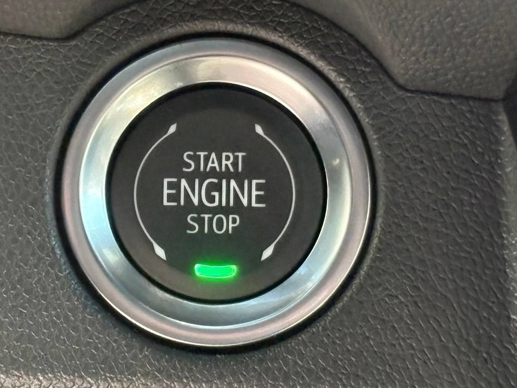 2025 Chevrolet Traverse Base