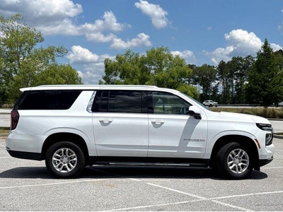 2025 Chevrolet Suburban LT