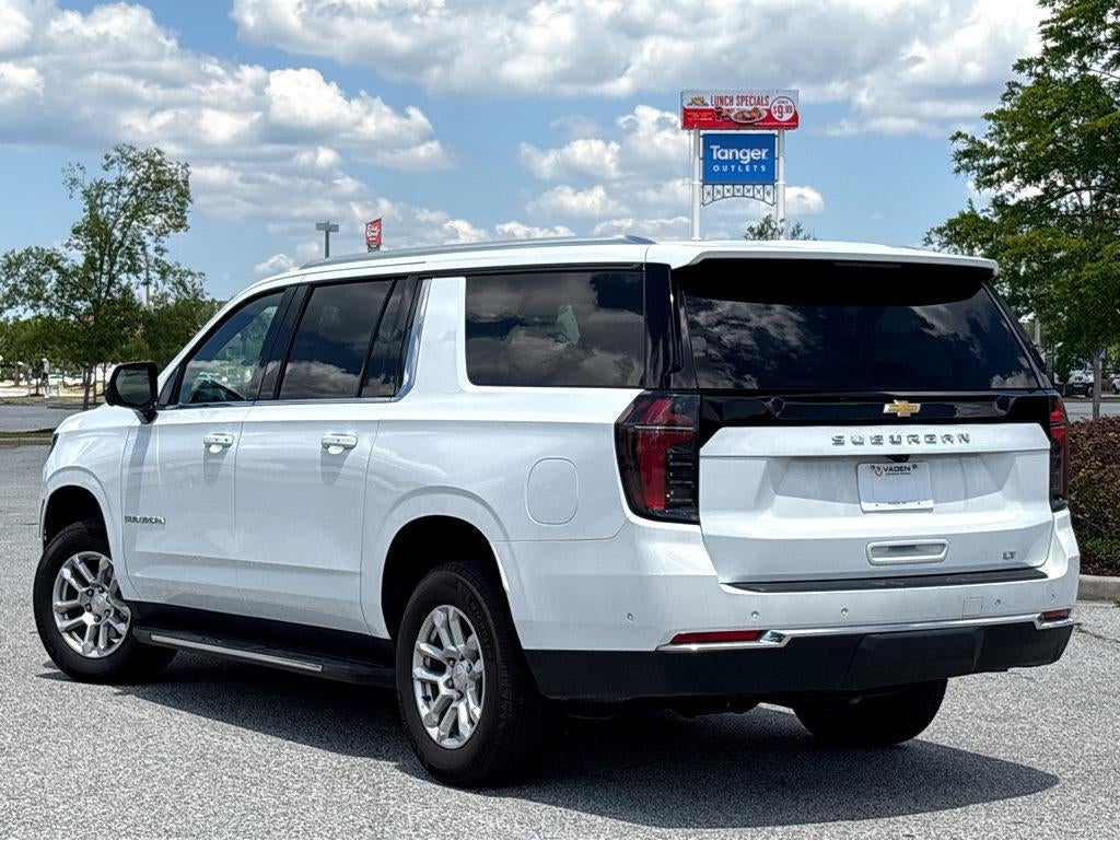 2025 Chevrolet Suburban LT