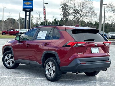 2022 Toyota RAV4 XLE