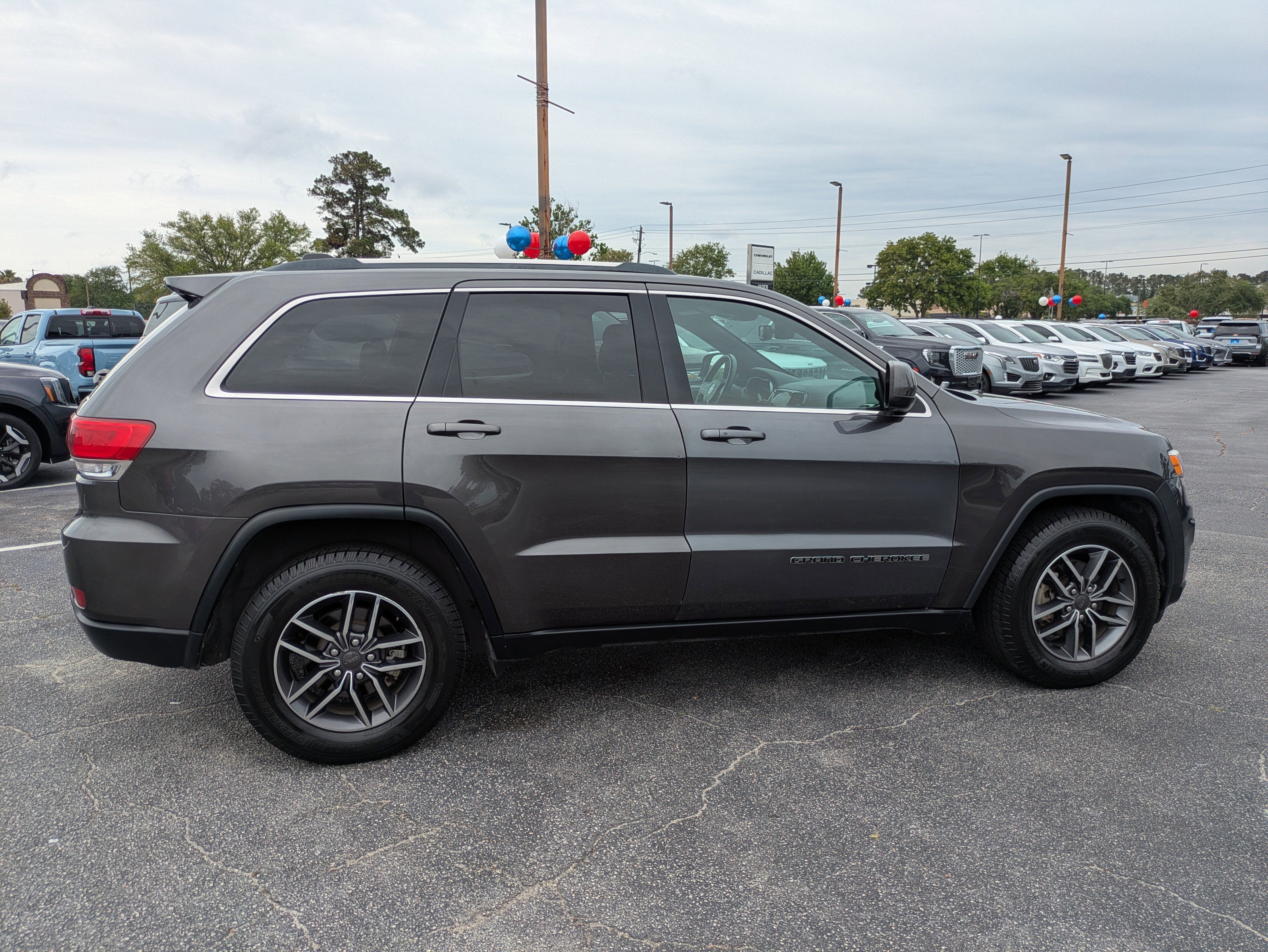 2019 Jeep Grand Cherokee Laredo E