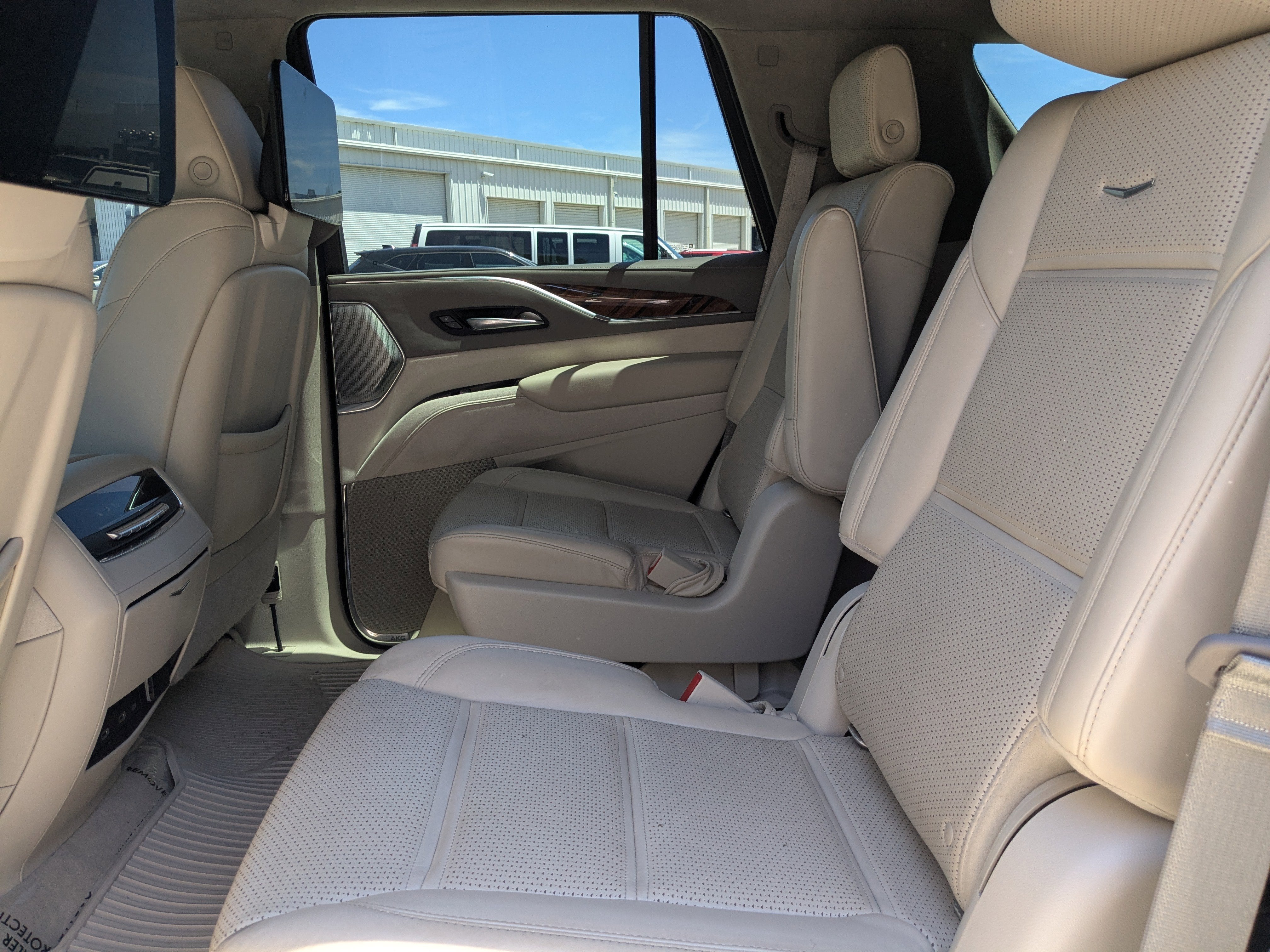 2022 Cadillac Escalade Premium Luxury Platinum