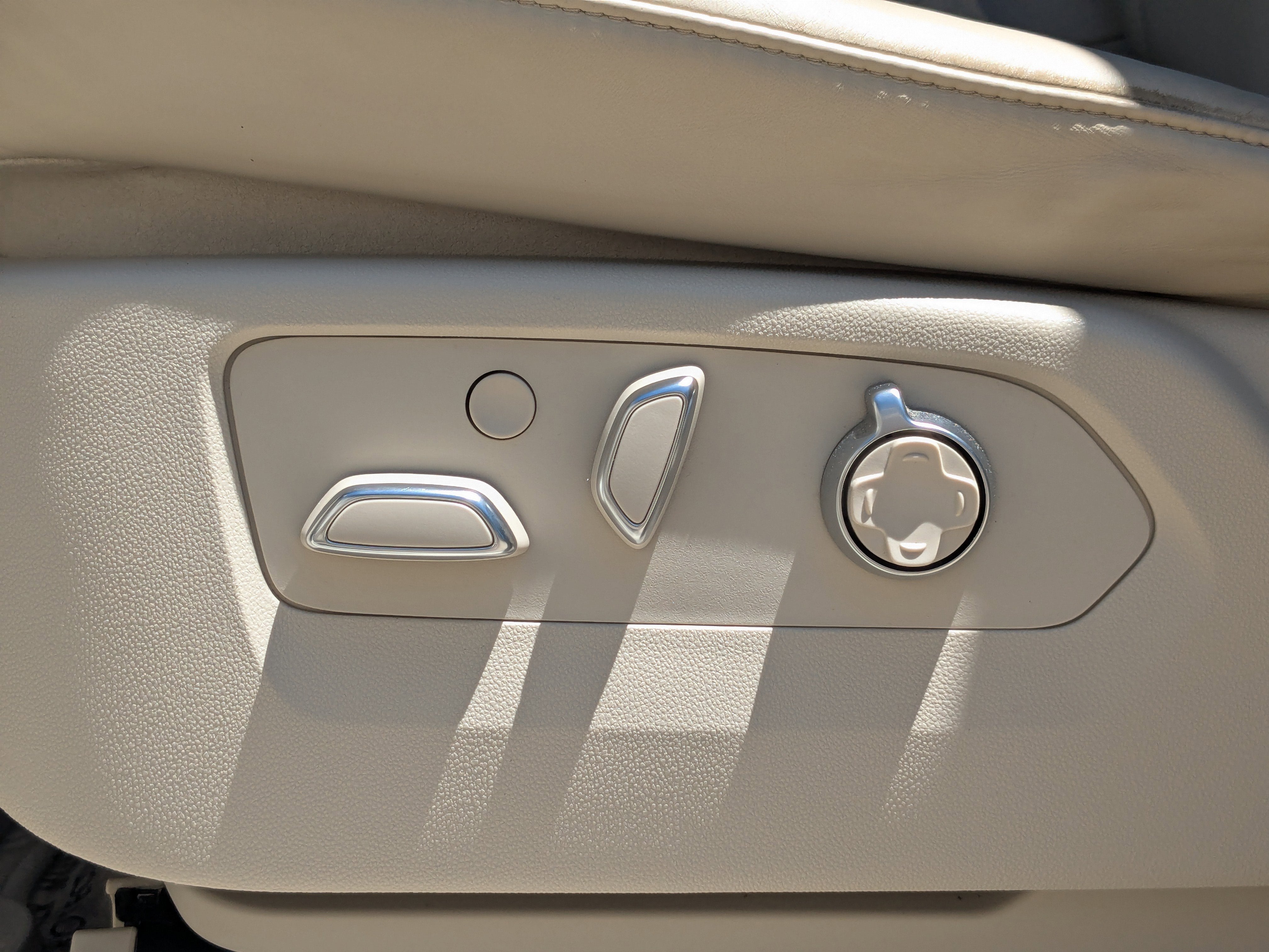 2022 Cadillac Escalade Premium Luxury Platinum