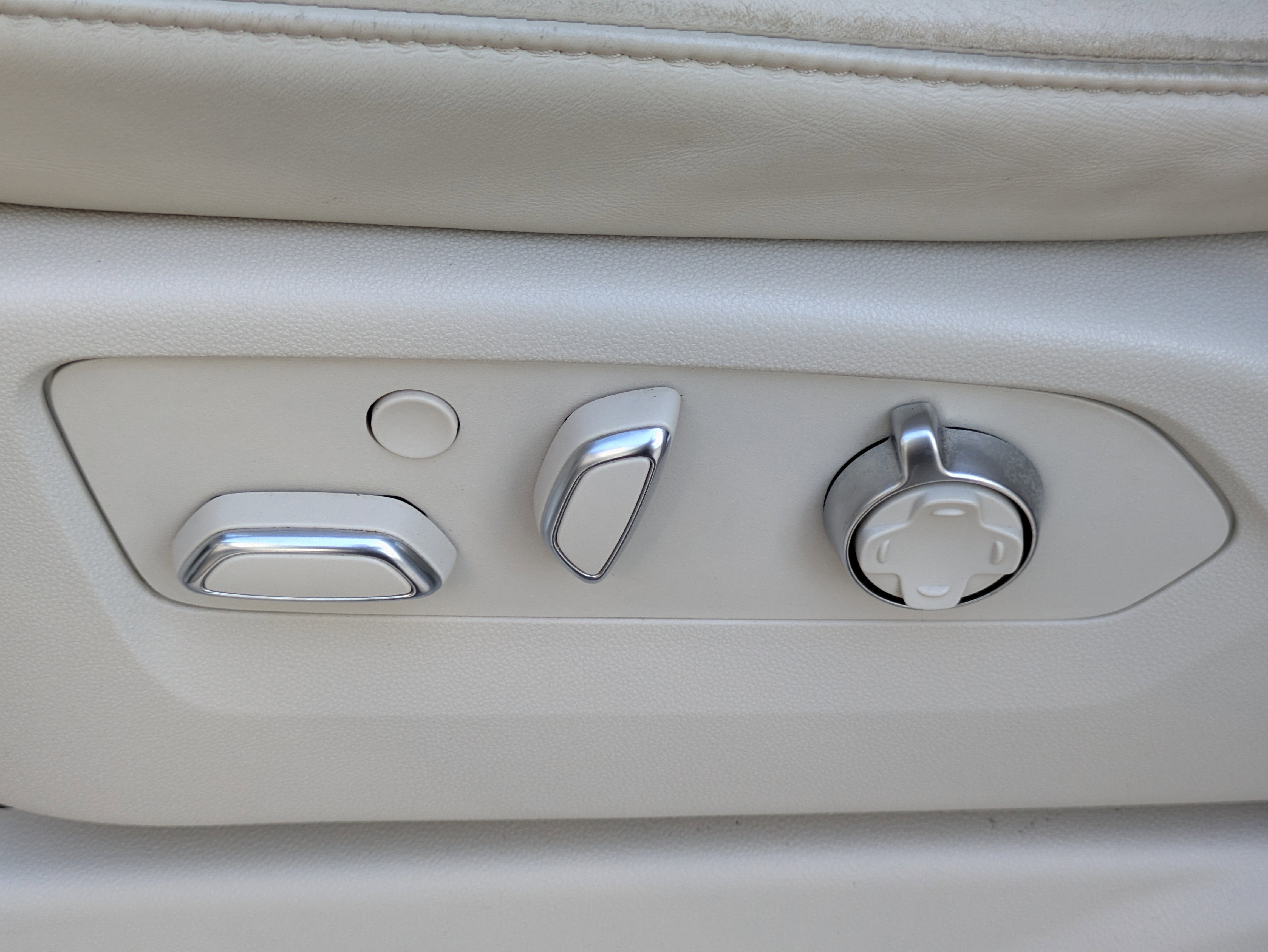 2022 Cadillac Escalade Premium Luxury Platinum