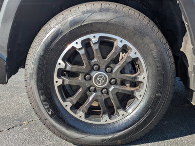 2022 Toyota Tundra 2WD SR5