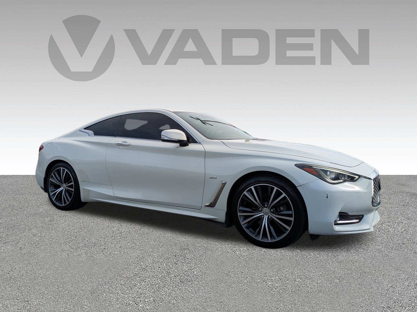 2019 INFINITI Q60 3.0t LUXE