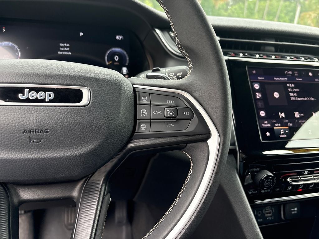 2023 Jeep Grand Cherokee Laredo