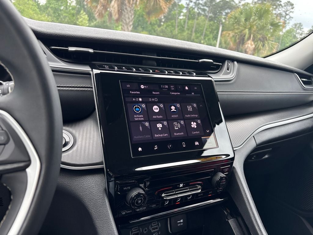 2023 Jeep Grand Cherokee Laredo