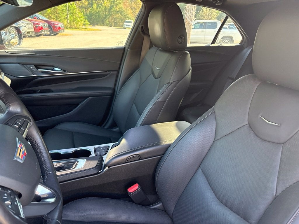 2023 Cadillac CT4 Premium Luxury