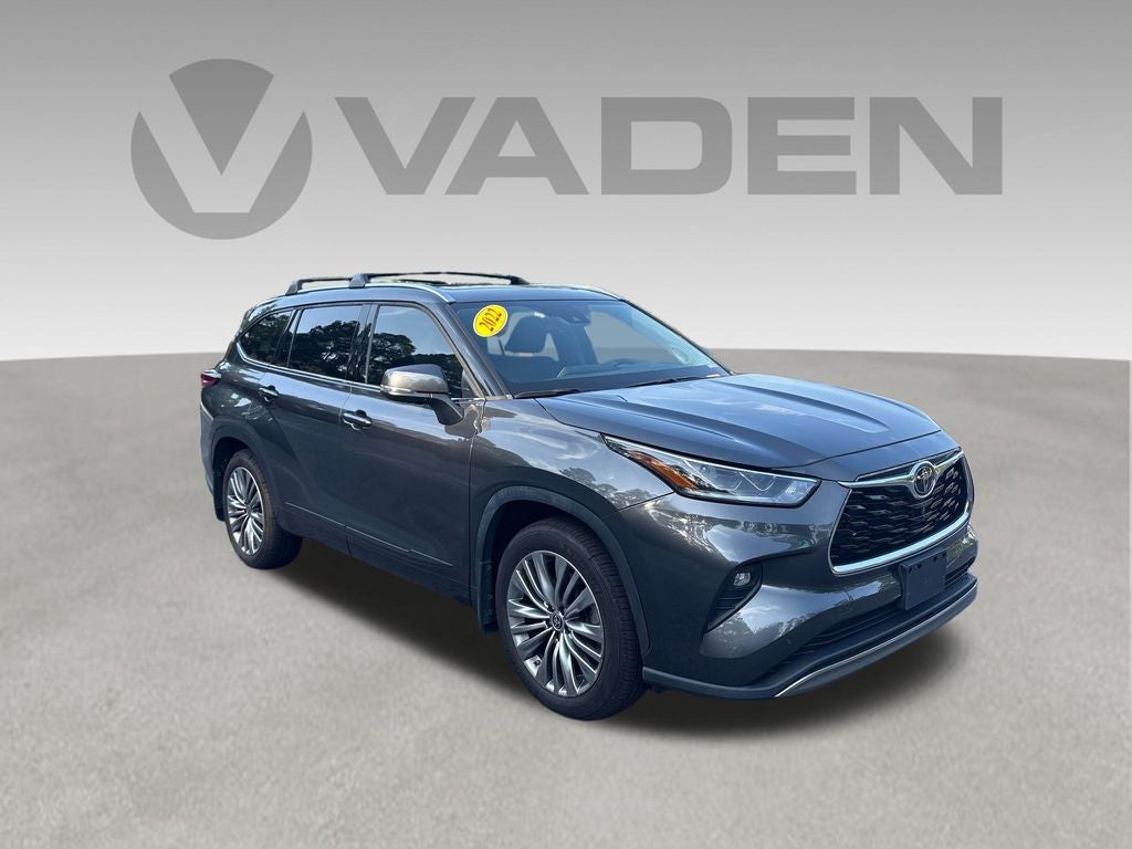 2022 Toyota Highlander Platinum