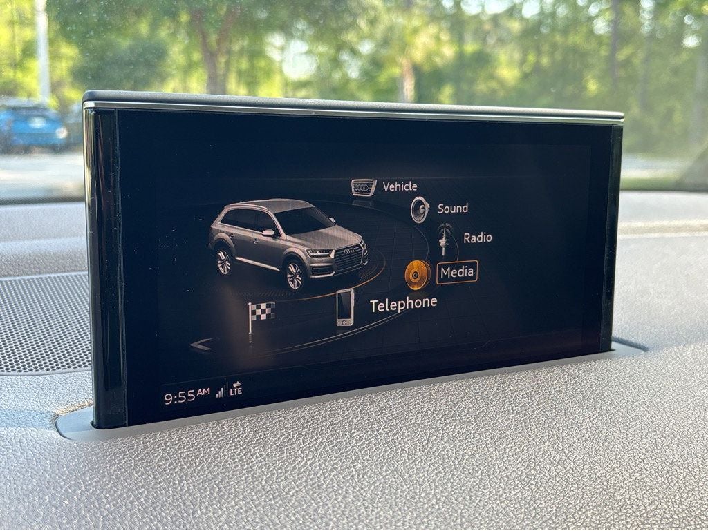 2019 Audi Q7 55 Premium Plus quattro