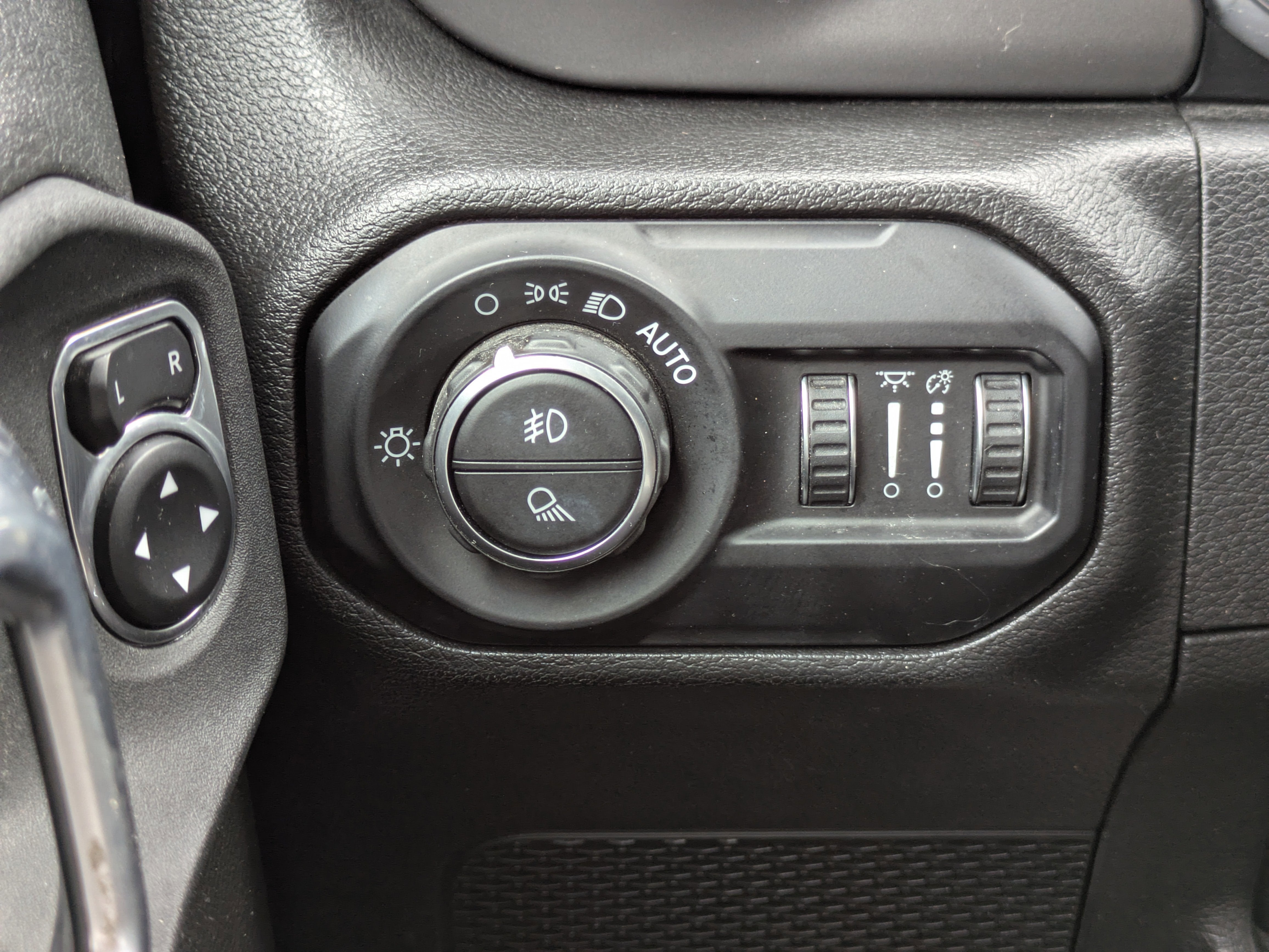 2022 Jeep Gladiator Sport S