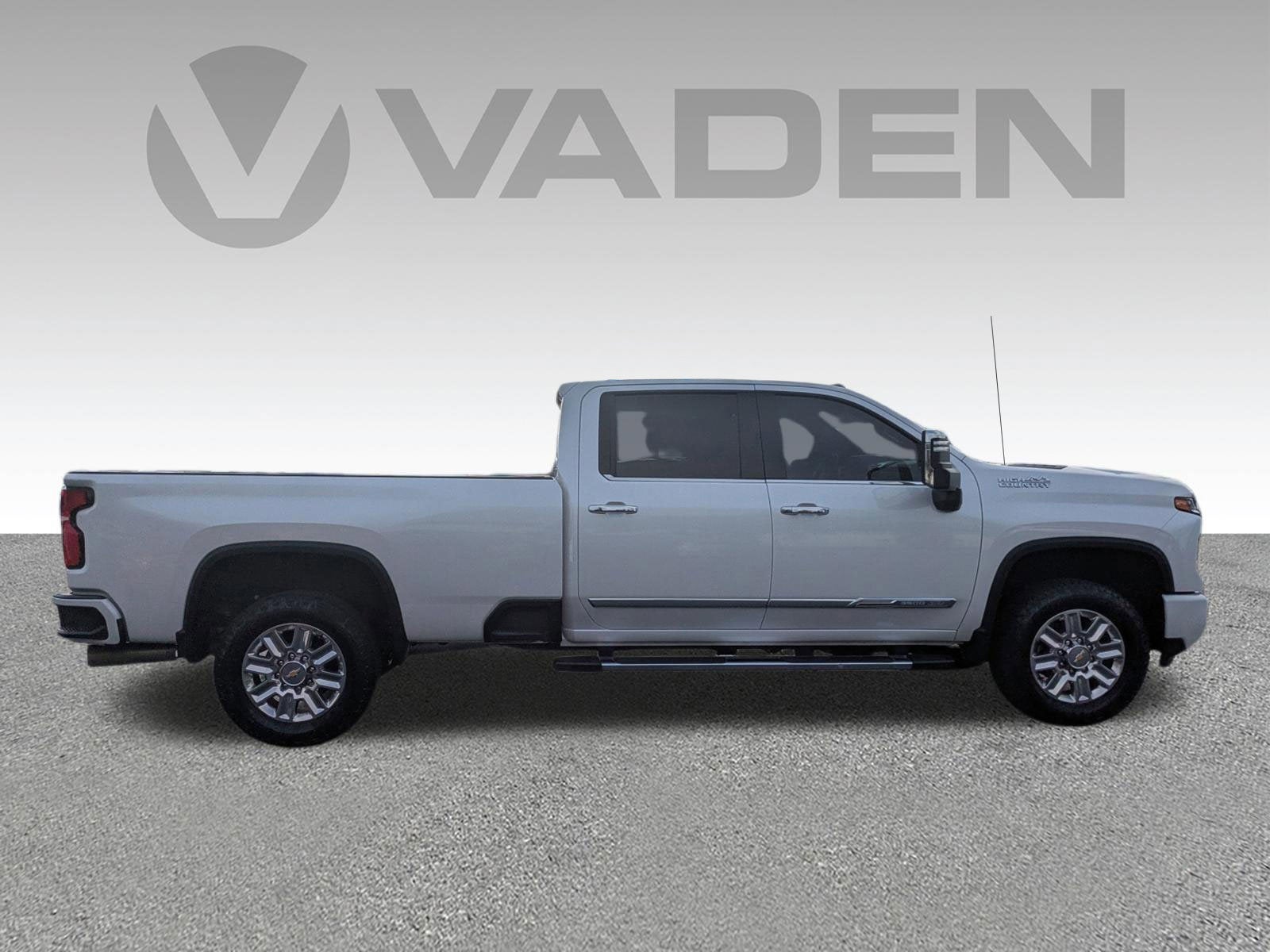 2025 Chevrolet Silverado 3500 HD High Country