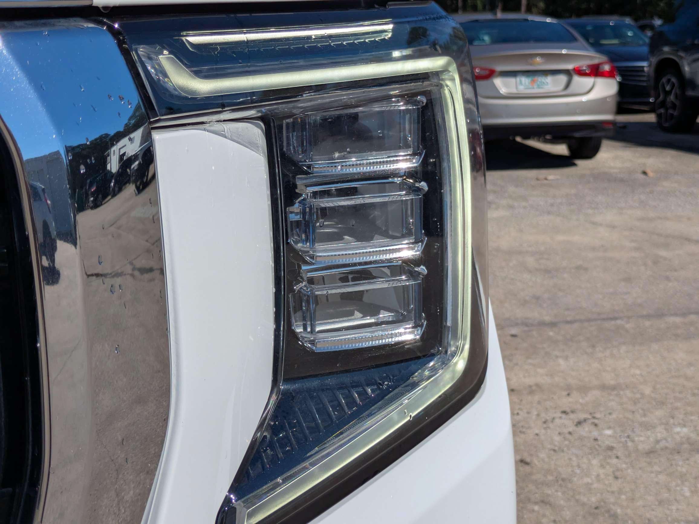 2024 GMC Yukon SLT