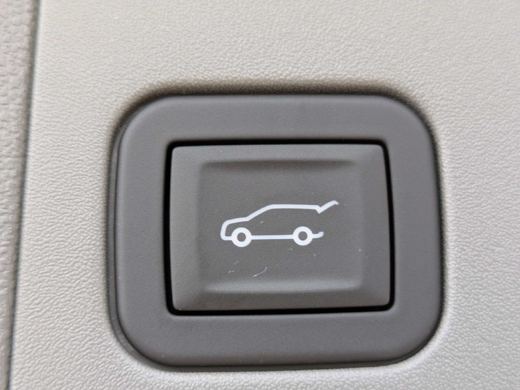 2026 Cadillac XT5 Premium Luxury - Photo 8