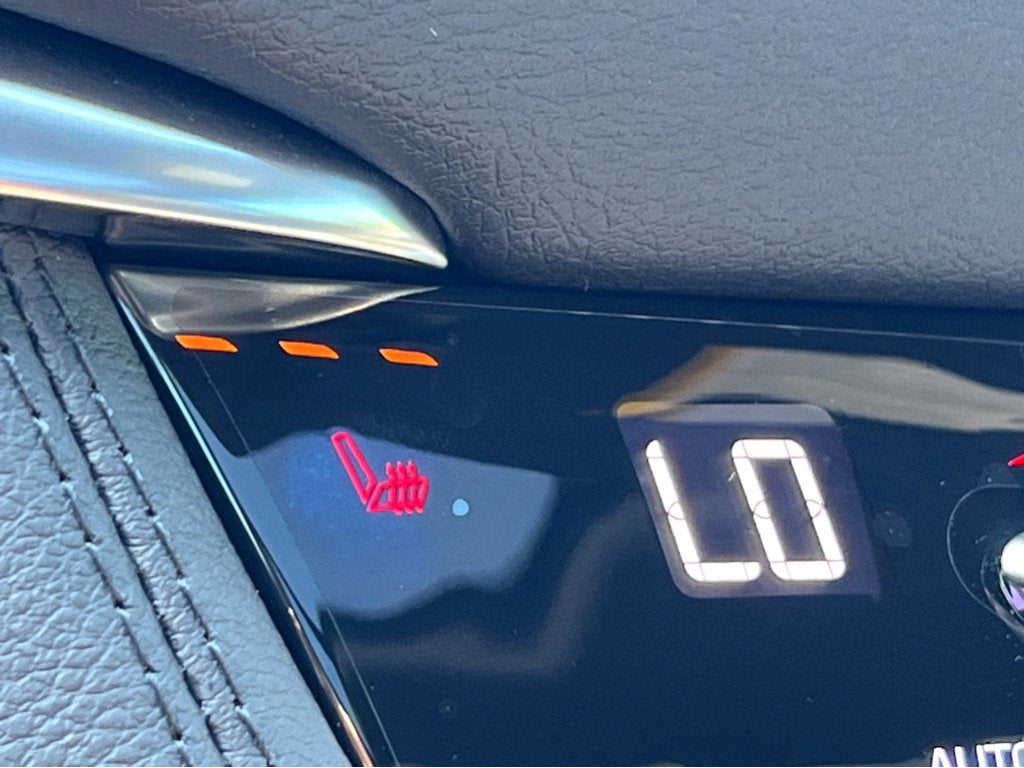 2025 Cadillac XT6 Luxury