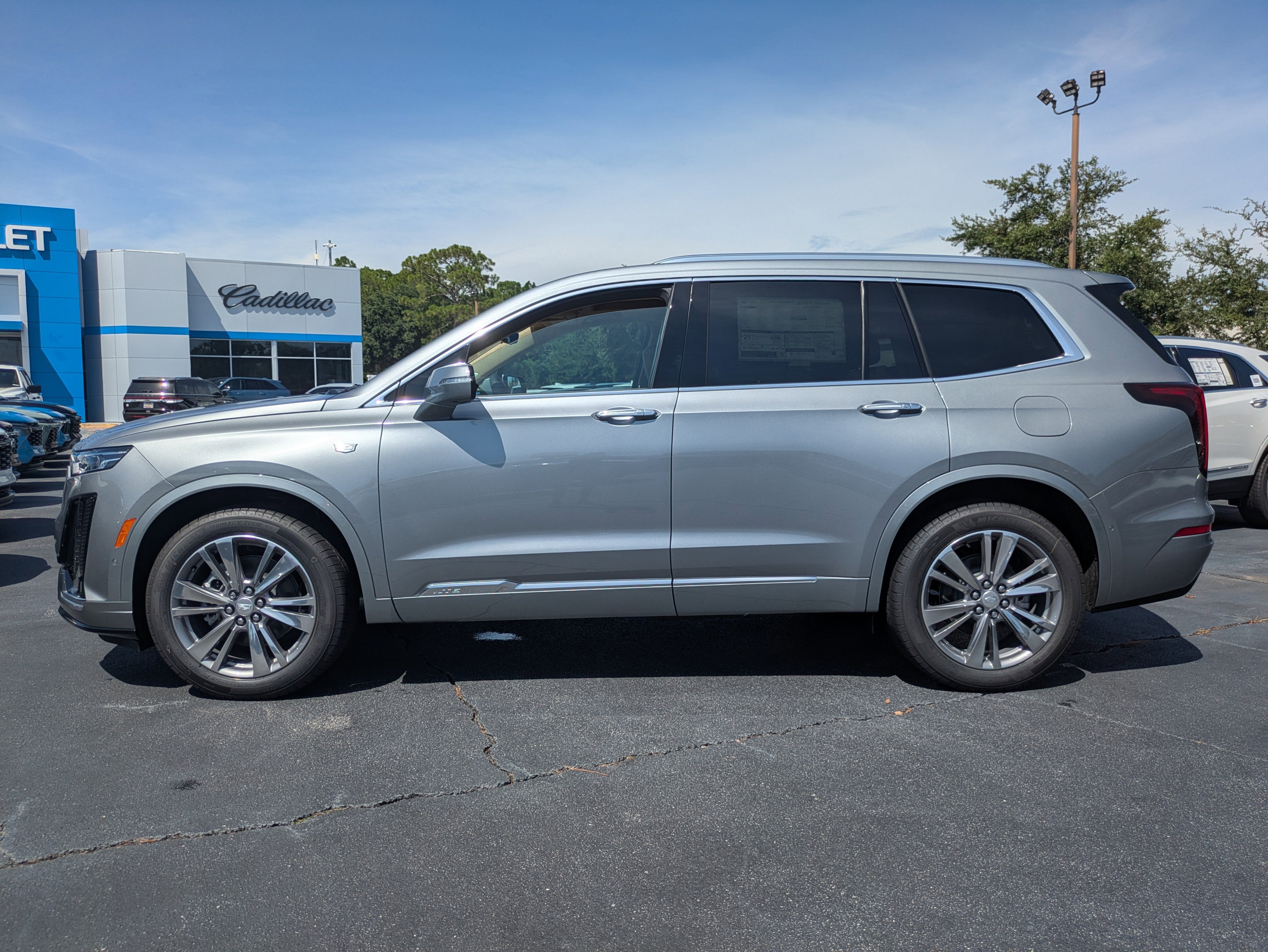 2025 Cadillac XT6 Premium Luxury