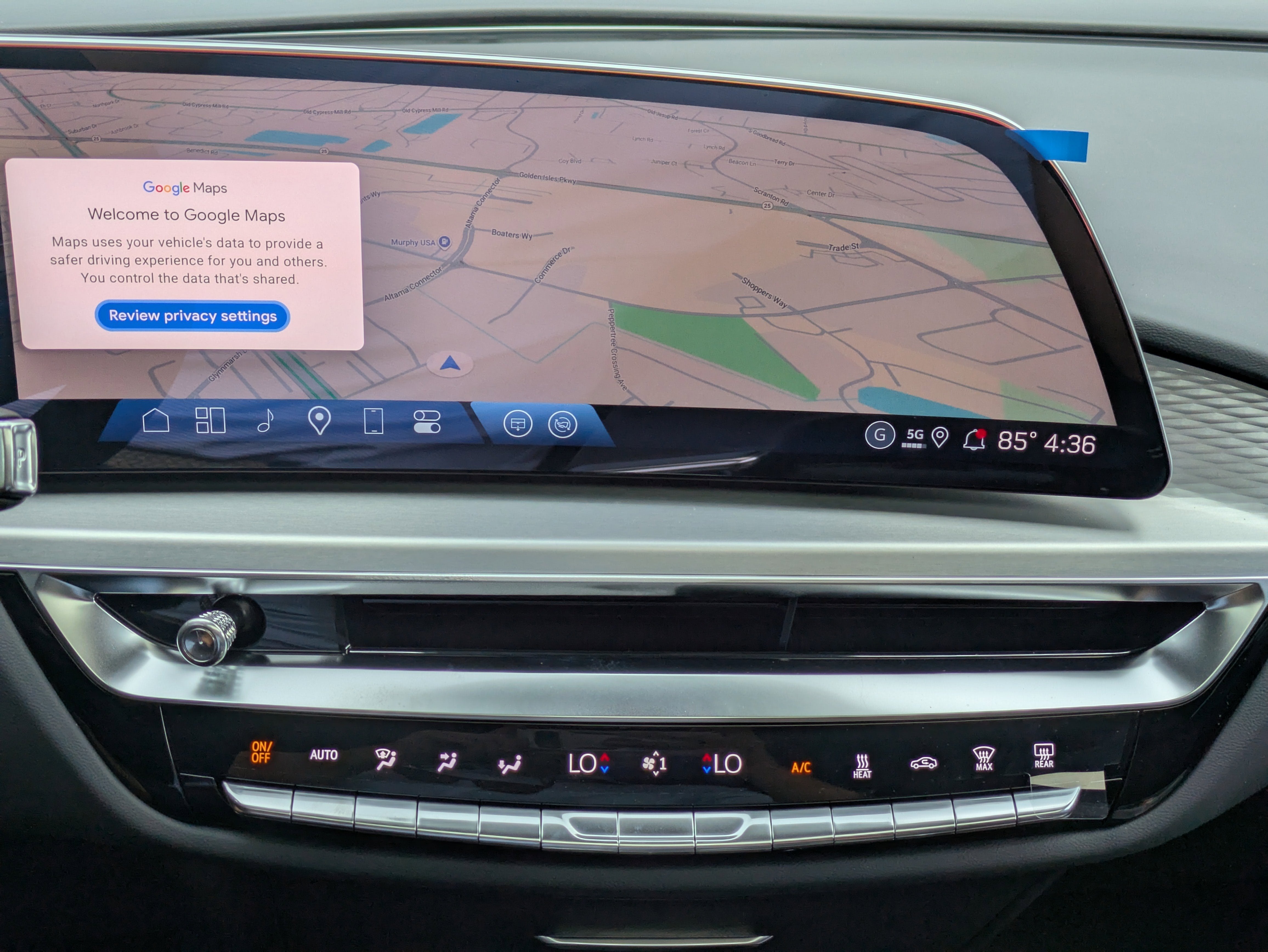 2025 Cadillac LYRIQ Luxury 1