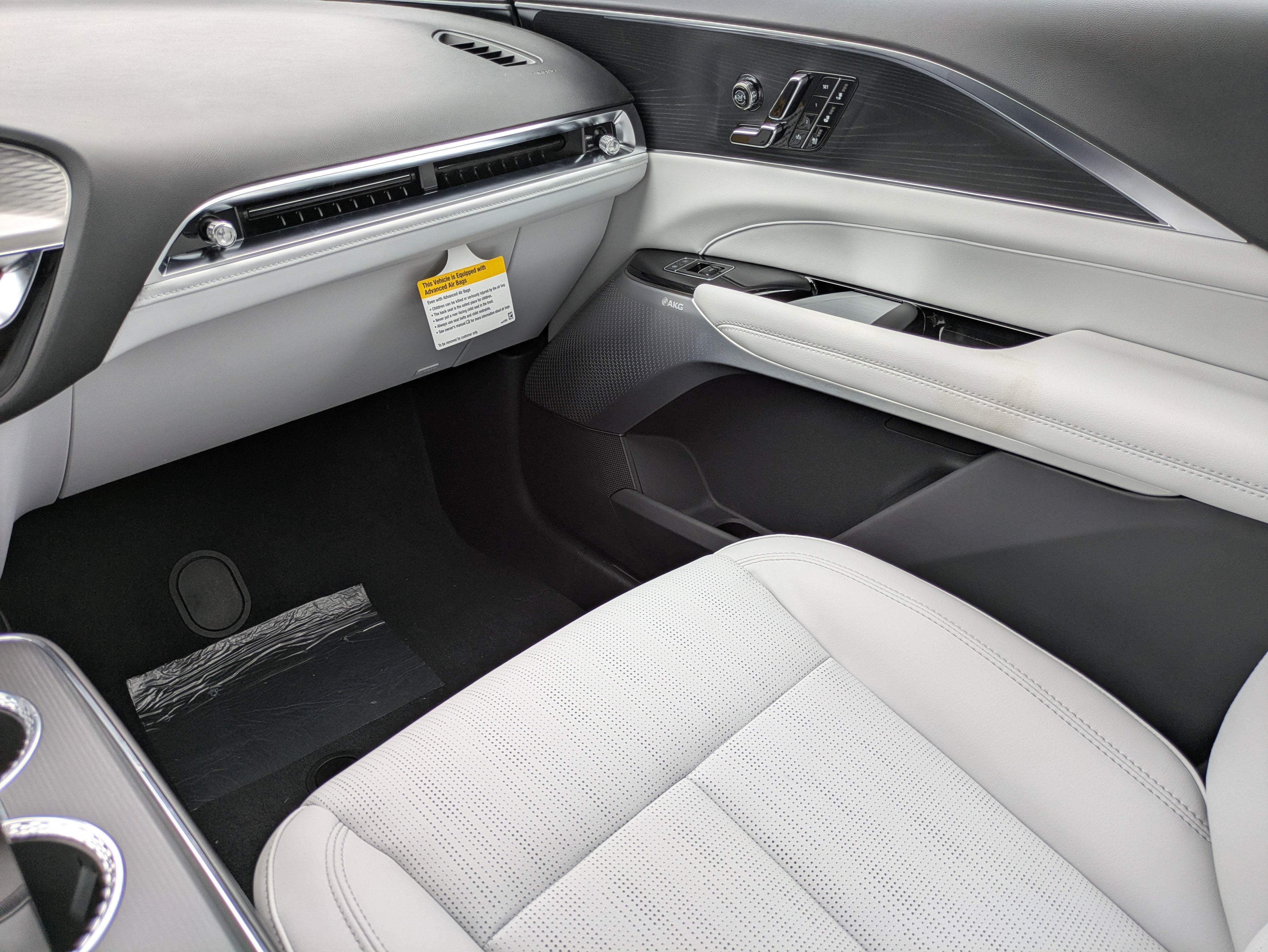 2026 Cadillac LYRIQ Premium Luxury