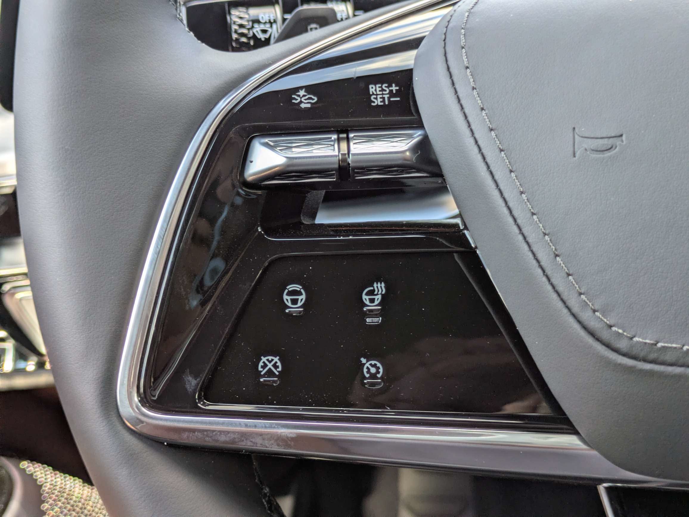 2027 Cadillac LYRIQ Signature Luxury