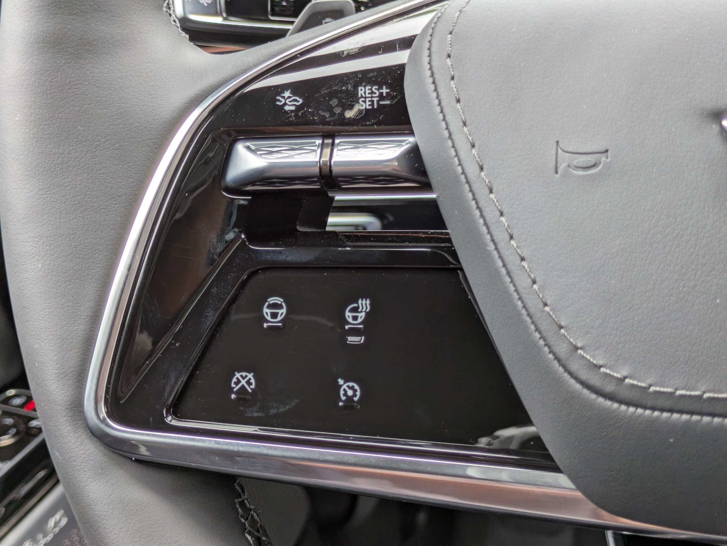 2027 Cadillac LYRIQ Signature Luxury