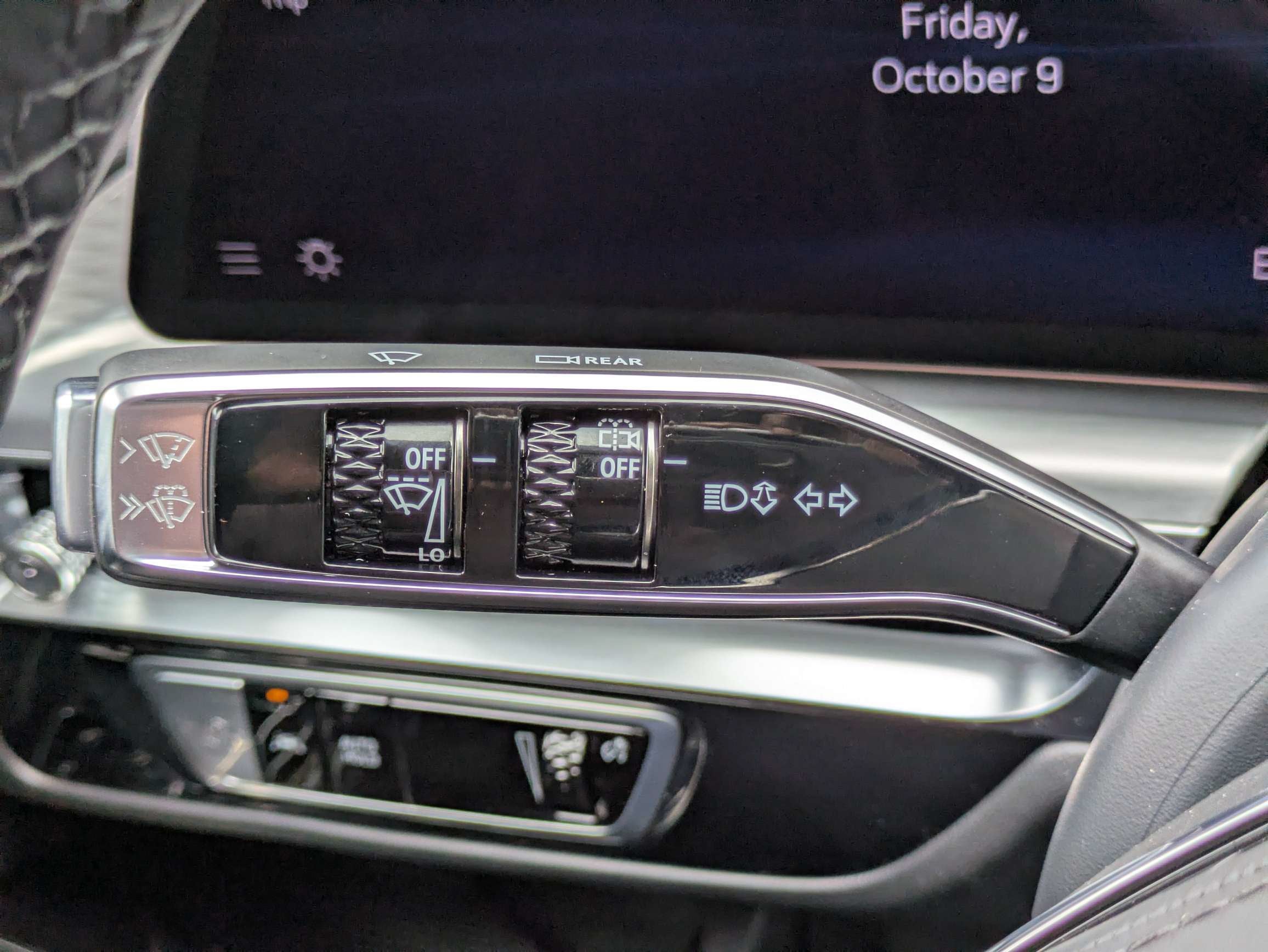 2027 Cadillac LYRIQ Signature Luxury