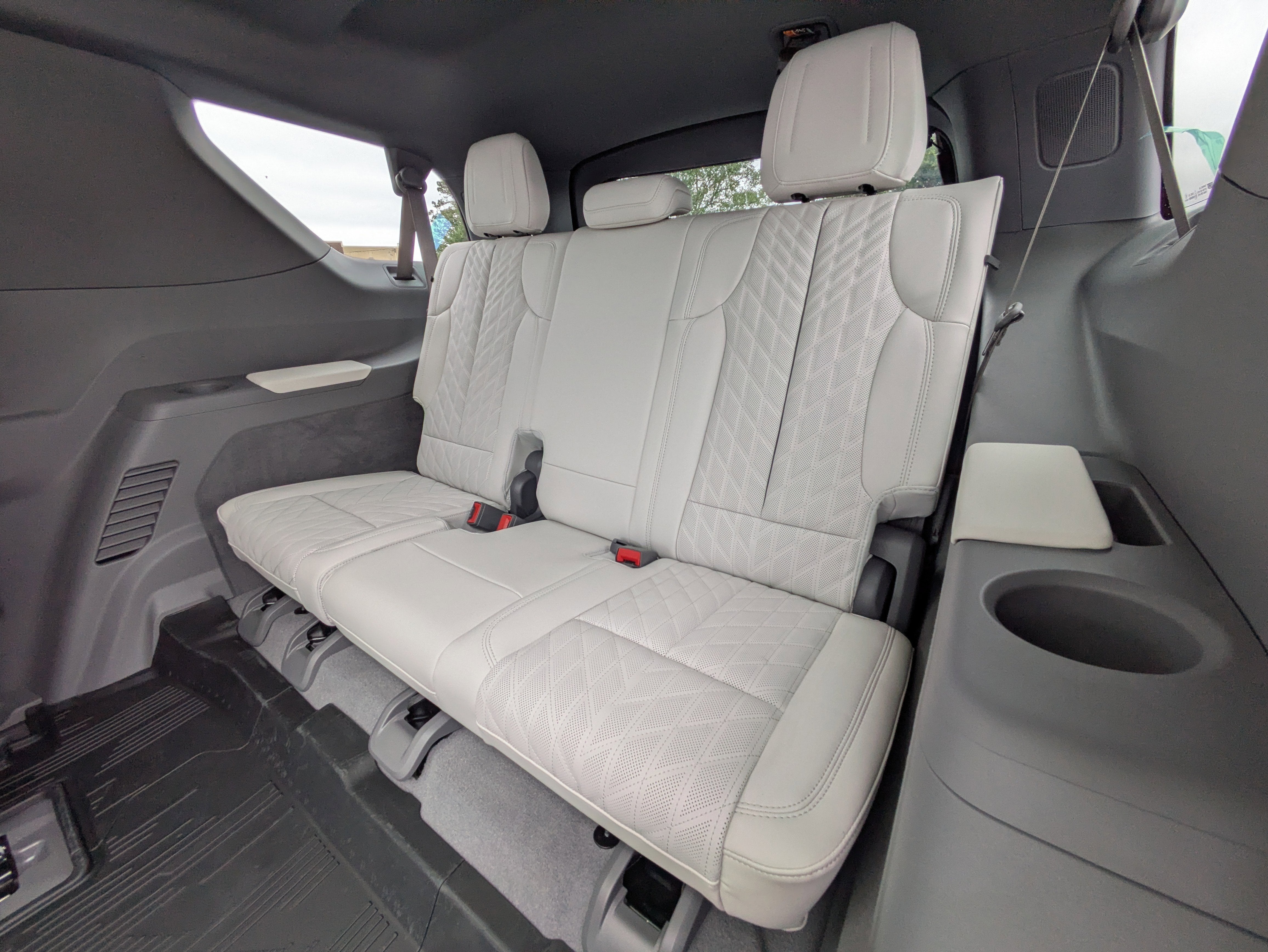 2026 Cadillac ESCALADE IQL Sport