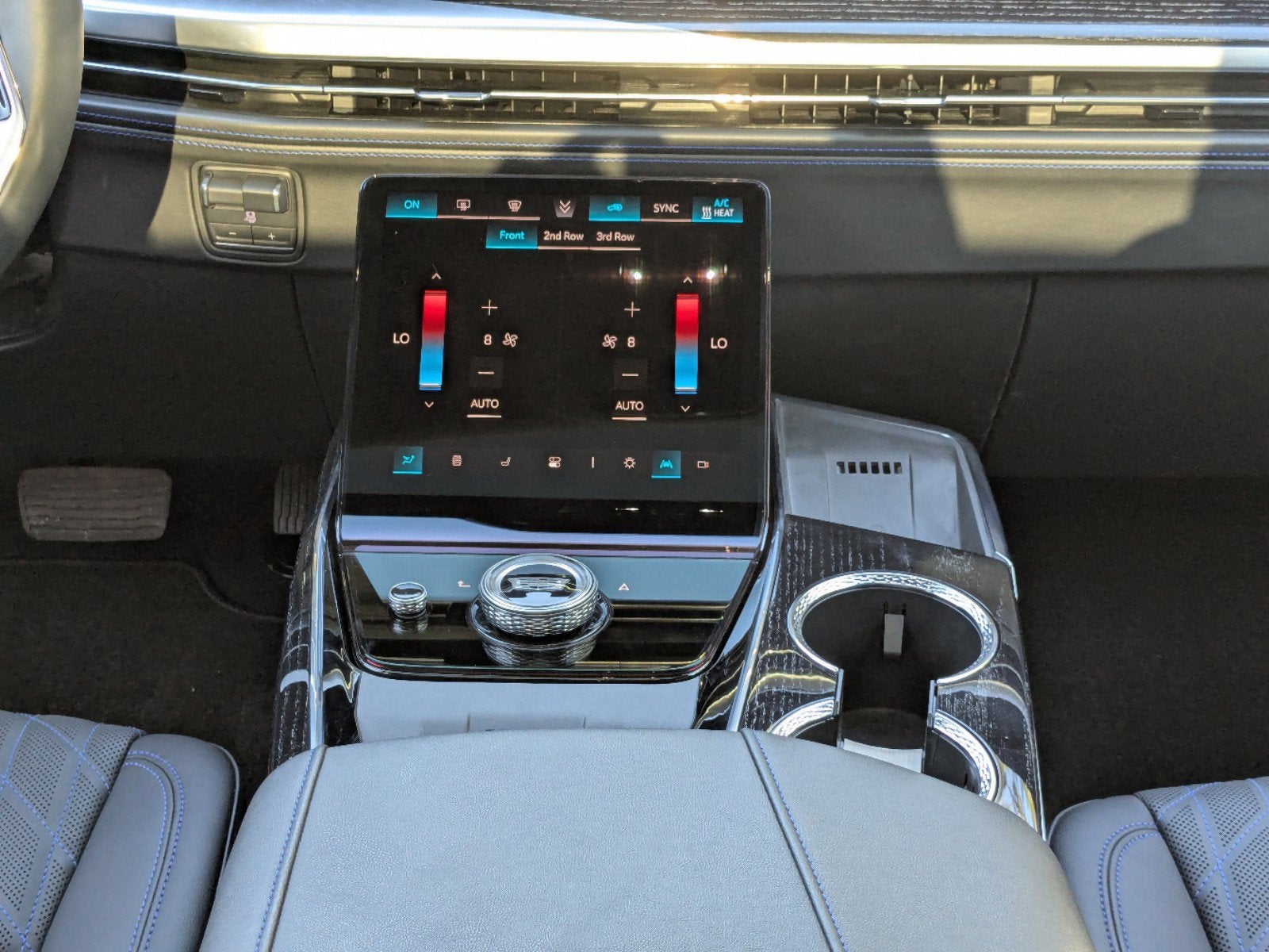 2025 Cadillac ESCALADE IQ Luxury 1