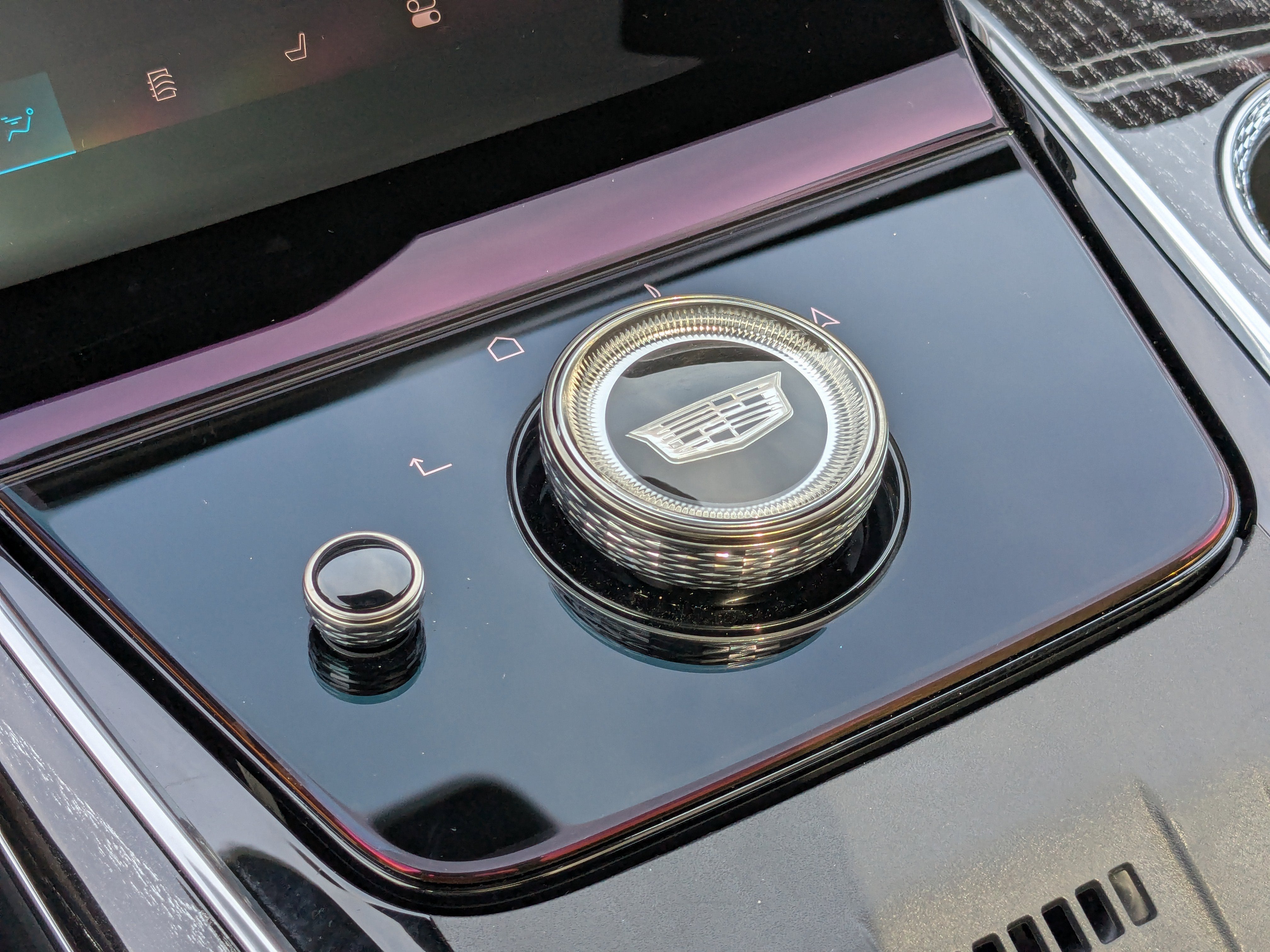 2025 Cadillac ESCALADE IQ Sport 1