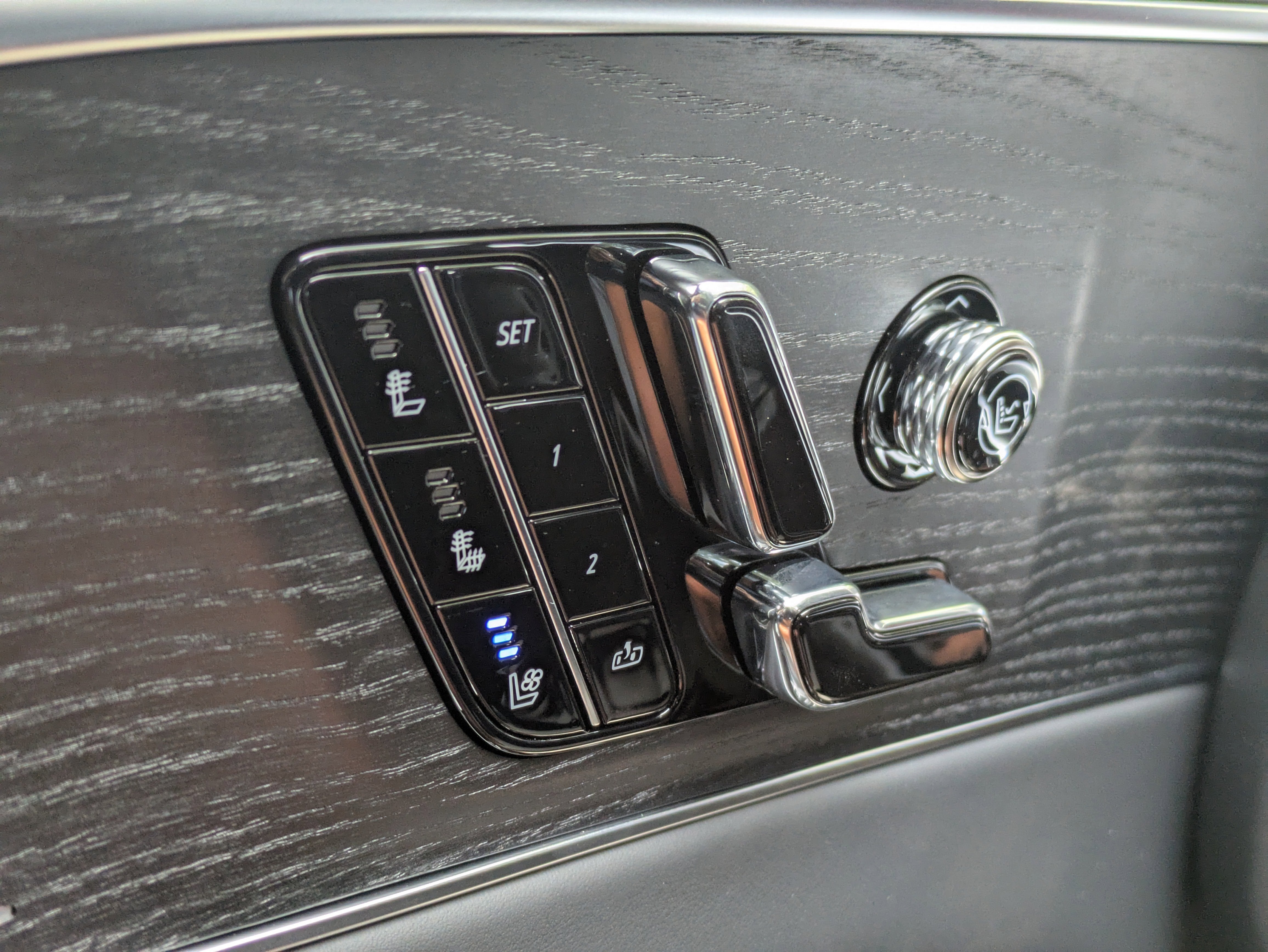 2026 Cadillac LYRIQ V-Series Premium