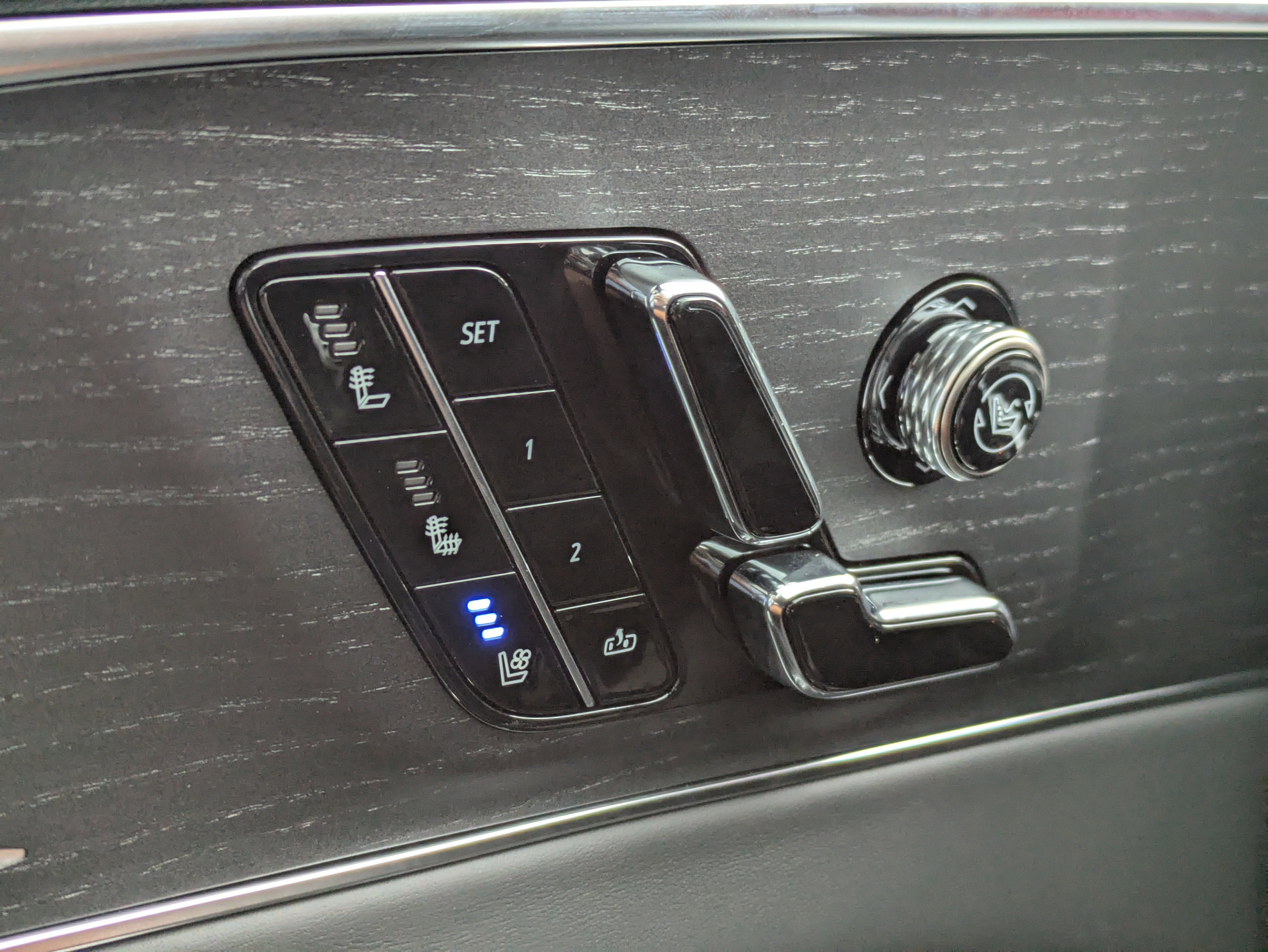 2026 Cadillac LYRIQ V-Series Premium