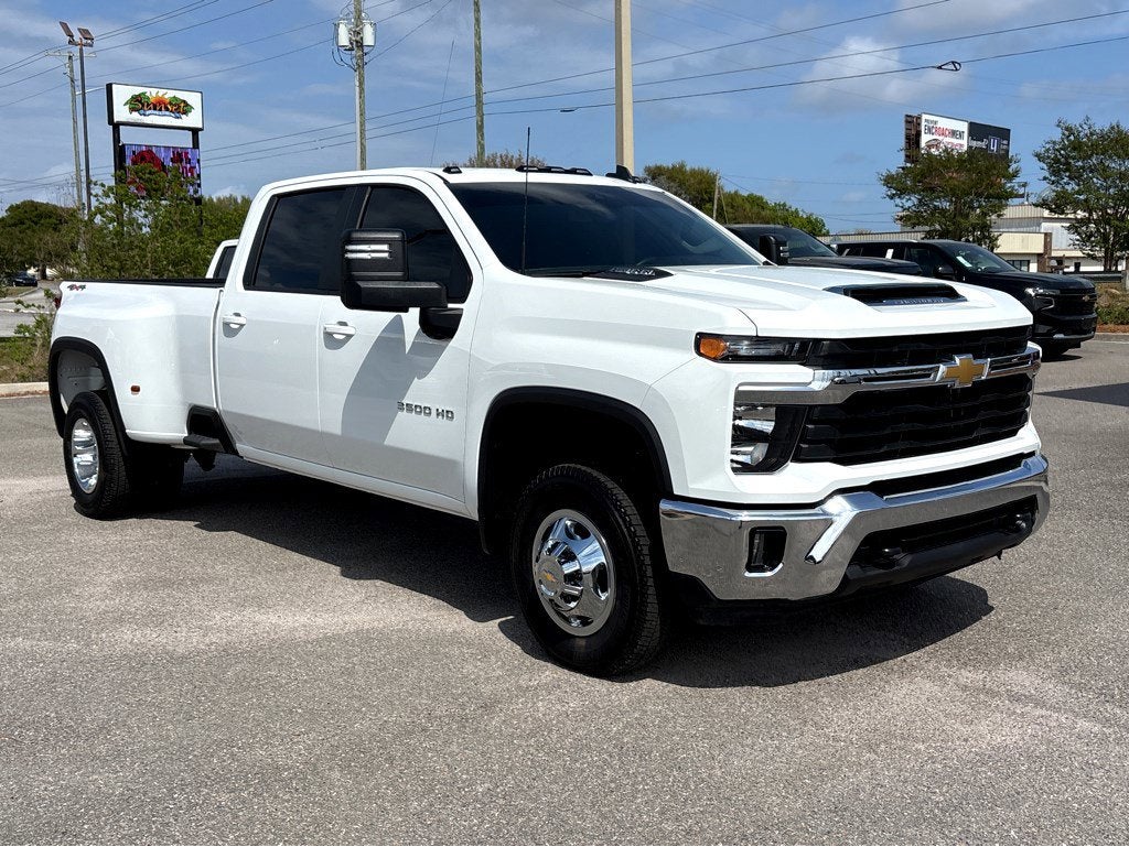 2025 Chevrolet Silverado 3500HD LT