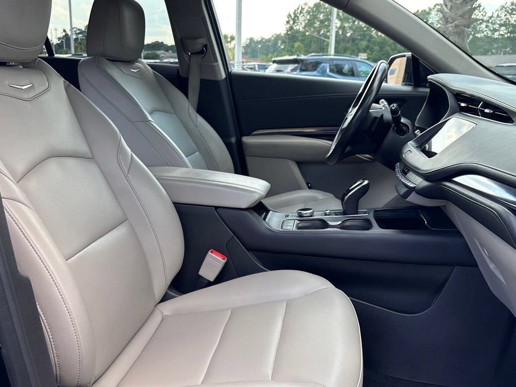 2023 Cadillac XT4 Luxury