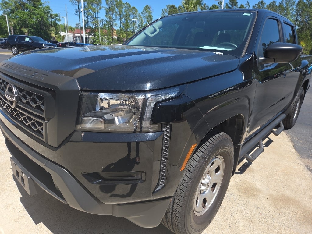 2022 Nissan Frontier S