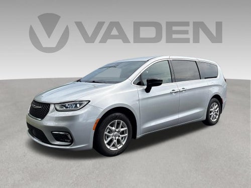 2024 Chrysler Pacifica Touring