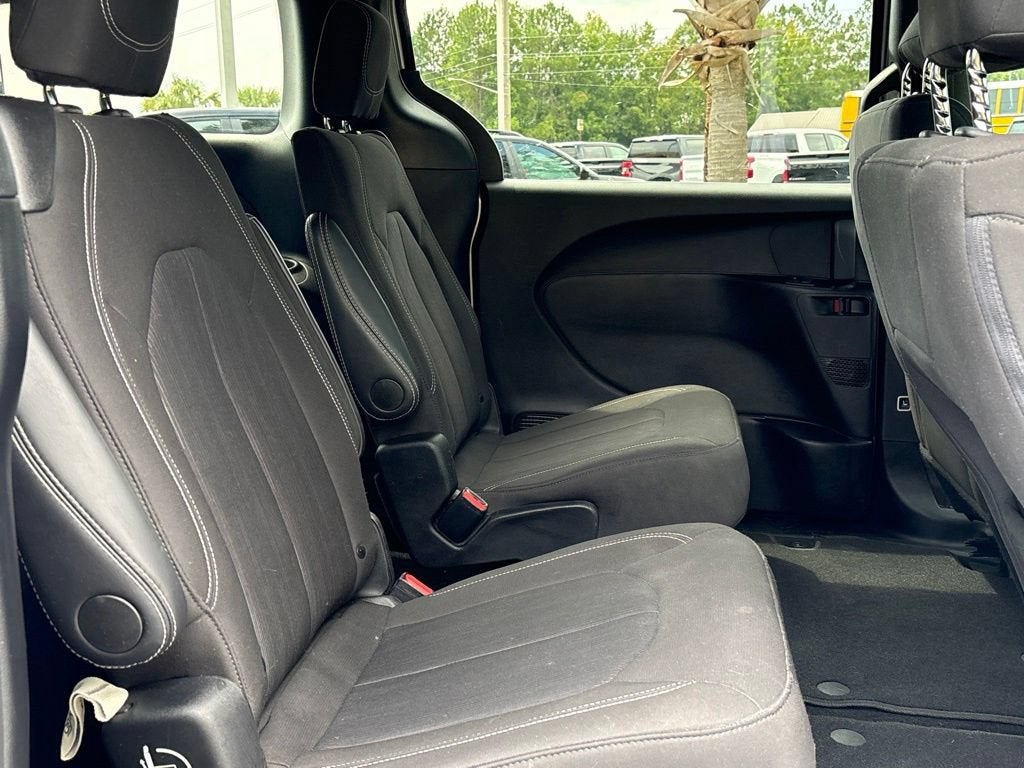 2024 Chrysler Pacifica Touring