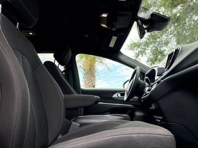 2024 Chrysler Pacifica Touring