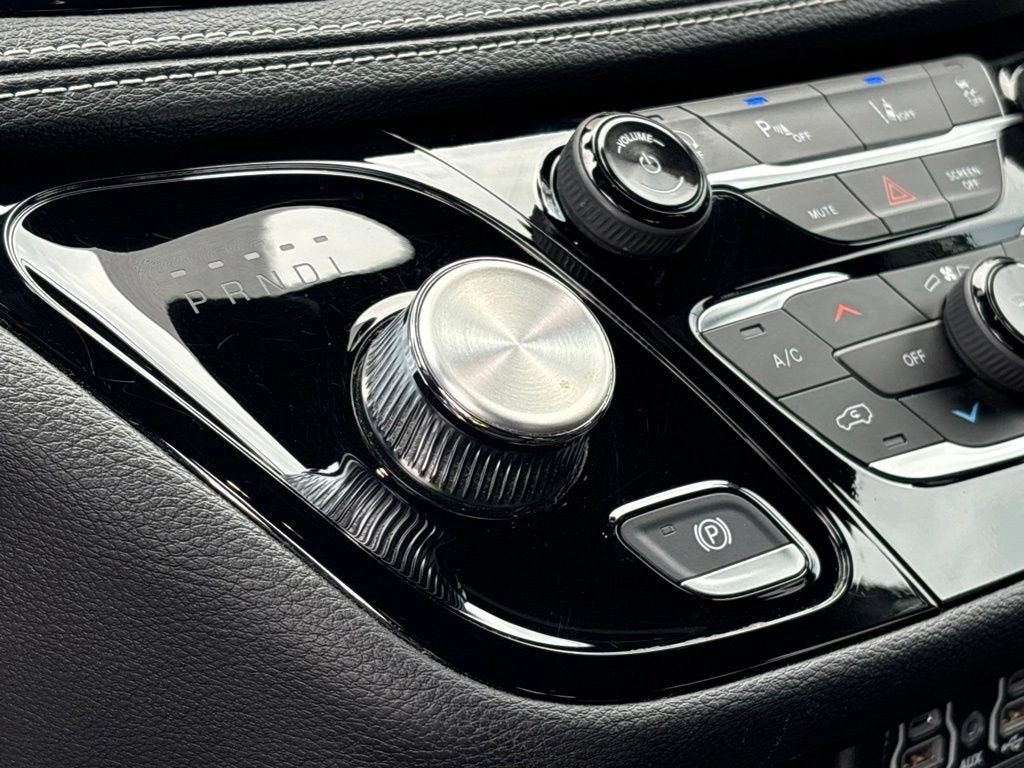 2024 Chrysler Pacifica Touring