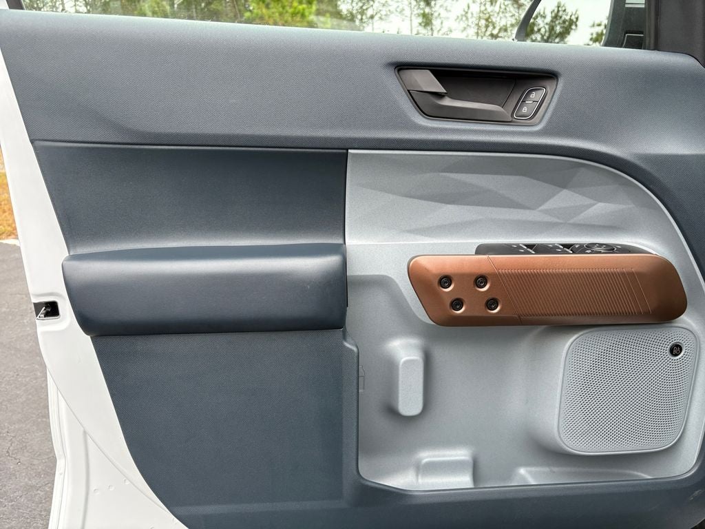 2023 Ford Maverick XL