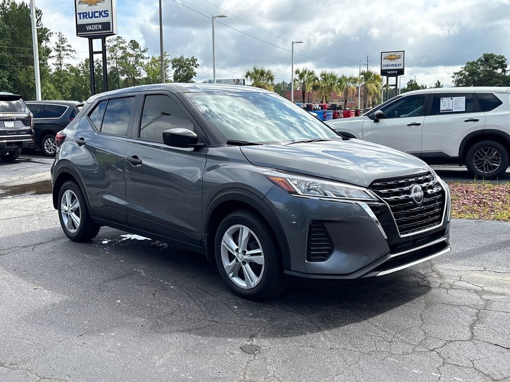 2025 Nissan Kicks Play S