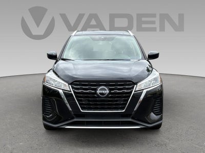 2022 Nissan Kicks SV