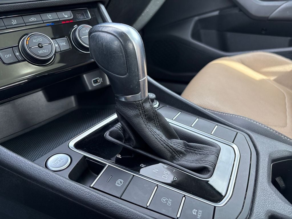 2019 Volkswagen Jetta SEL Premium