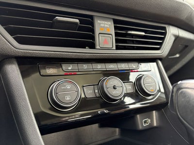 2019 Volkswagen Jetta SEL Premium