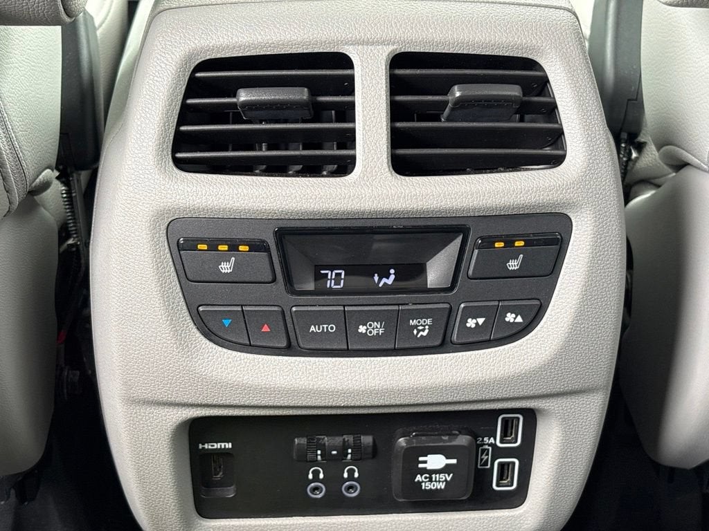 2022 Honda Pilot Touring 7-Passenger